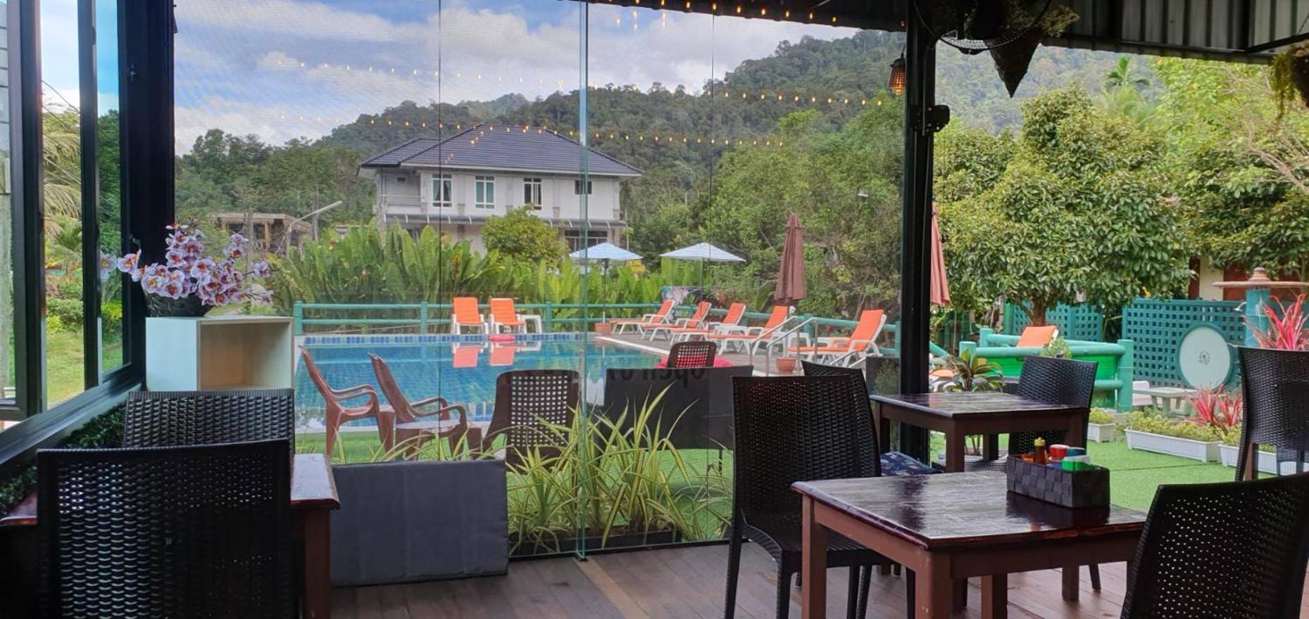 Royal Bamboo Hostel-Sha Certified Khao Sok National Park 외부 사진
